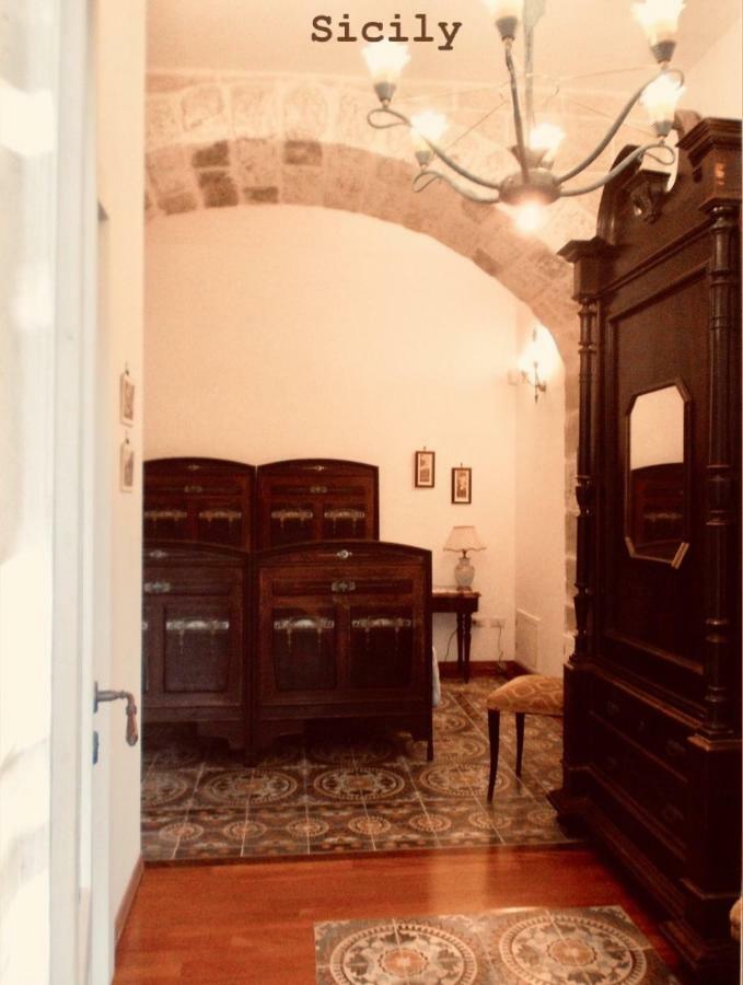 コラート Farm Agriturismo Masseria Chiusurellaヴィラ エクステリア 写真